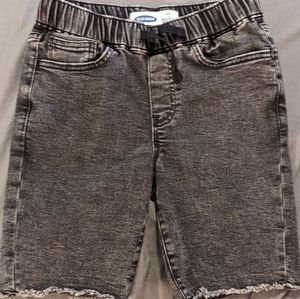 Boys Old Navy Karate Slim shorts in faded black size L 10/12